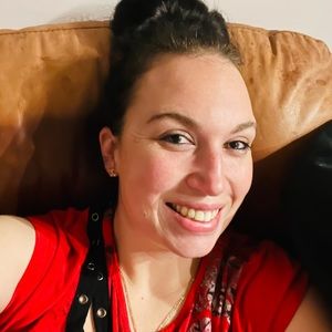 Meet your Posher, Carolyne